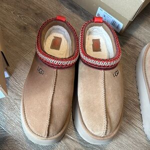 Ugg tazz